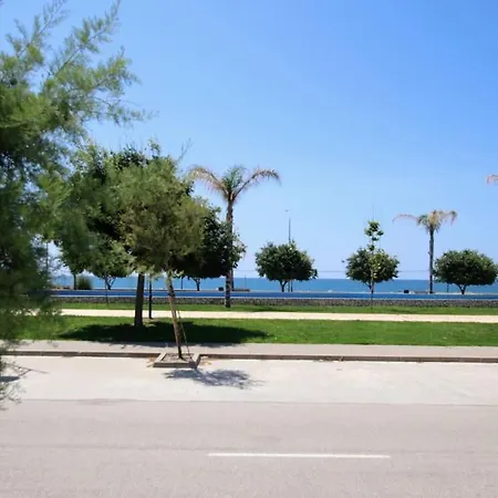 Playa Valle Niza Apartment *